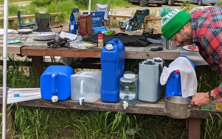 How to Choose the Best Water Jug For Camping